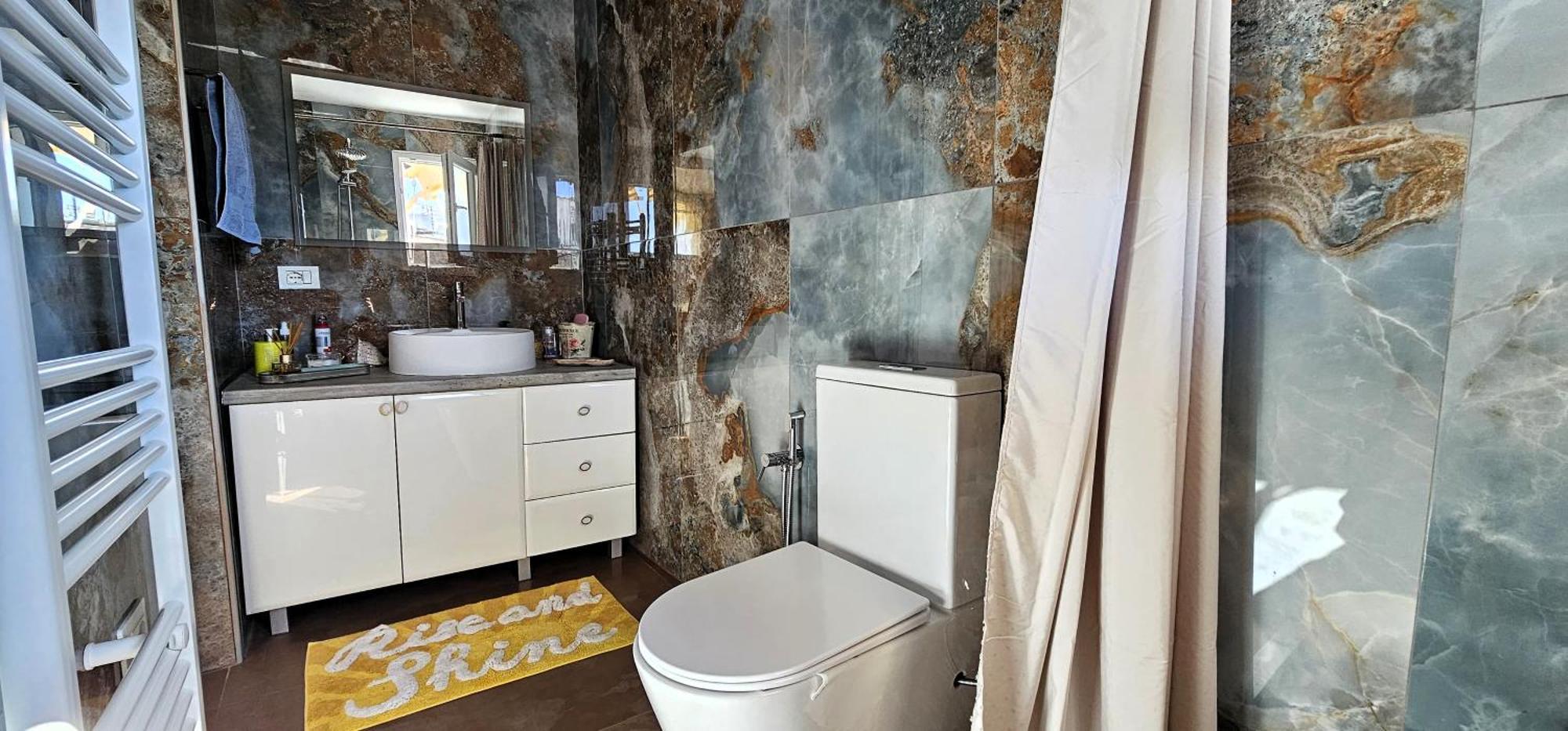 Leilighet Nuci's Place 3, Cozy 1 Bedroom With Balcony Near Bllok