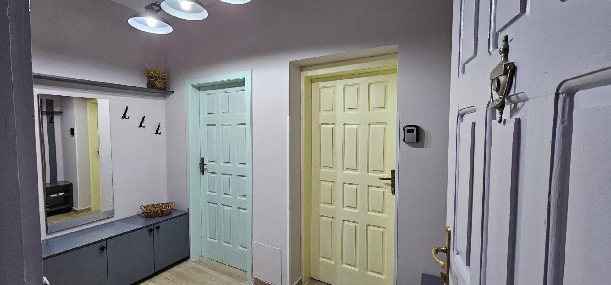 Nuci's Place 3, Cozy 1 Bedroom With Balcony Near Bllok
