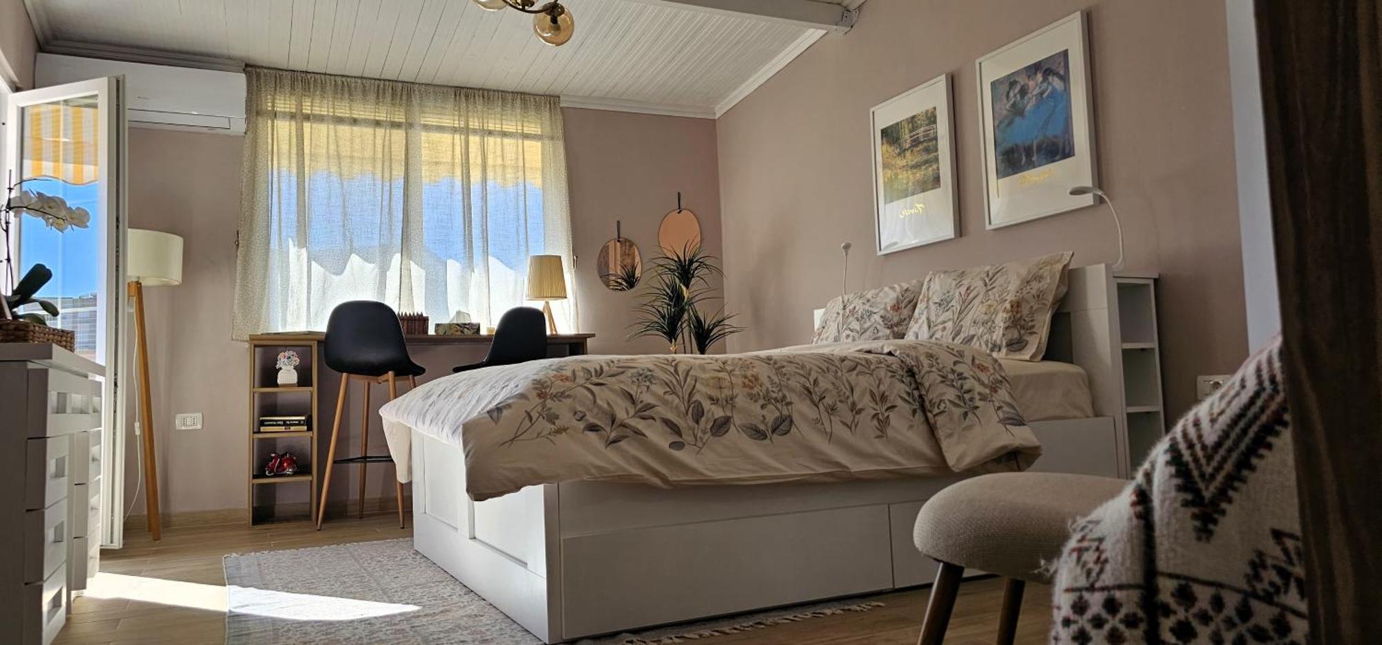 Leilighet Nuci's Place 3, Cozy 1 Bedroom With Balcony Near Bllok Tiranë